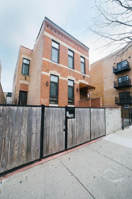 Chicago Mid-Century Gem Steps From United Center Villa Eksteriør bilde